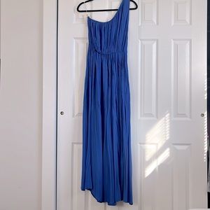 Blue one-shoulder casual maxi dress. Size M